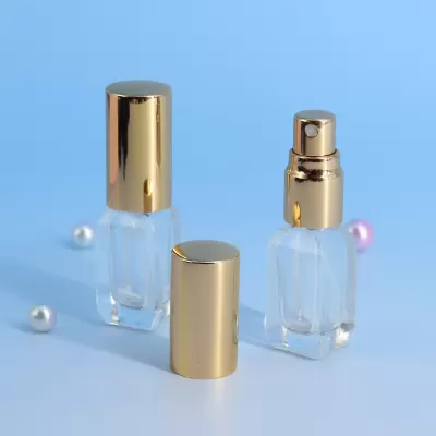 Manual glass perfume bottle