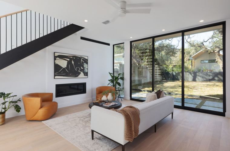 luxury custom home contractor Austin TX